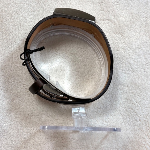 Vintage 90's GUESS Women’s Watch–Model G75772L – Swarovski Components–Never Used - Picture 2 of 11